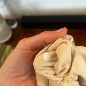 Lululemon Align Highrise Short 6" Double Lined Nulu Size 8🥂 Prosecco thumbnail 4