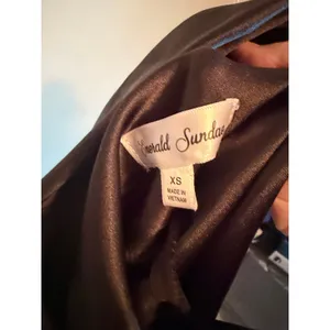 Emerald Sundae Dress Women XS Black Satin Cowl Back Mini Cocktail Party JZE5571 thumbnail 7