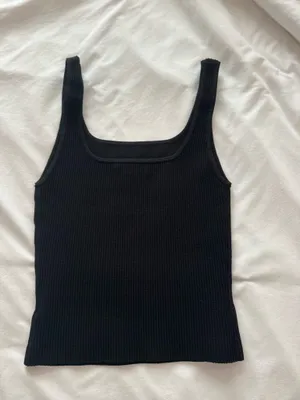 Aritzia ribbed tank thumbnail 2