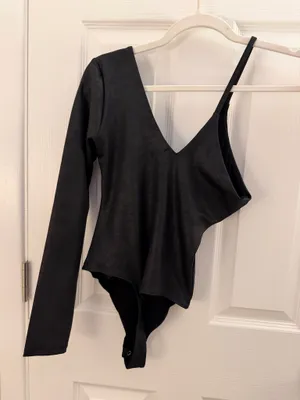 Good American Black One Shoulder Asymmetrical Bodysuit 1 thumbnail 3