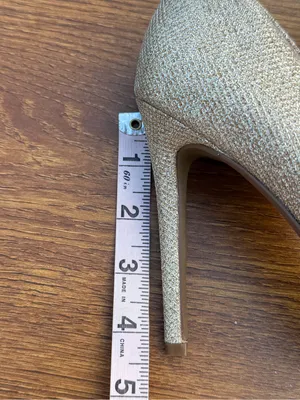Betsey Johnson Prince Gold Glitter Bow Pointed Toe Heels Size 9 thumbnail 10