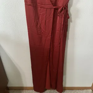 NEW Lulus‎ Satin Wrap Maxi Dress Size XL Rust Sleeveless Bridesmaid Formal thumbnail 3