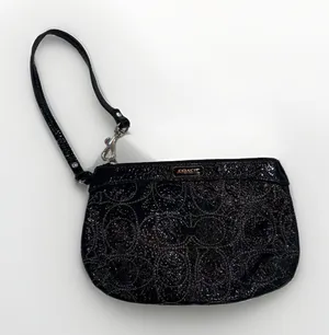 Coach Wristlet Signature Poppy “C” Black Patent Leather Zip thumbnail 1