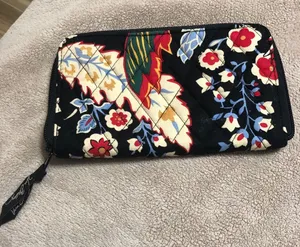 Vera Bradley wallet thumbnail 1
