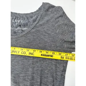 LOFT Striped Long Sleeve Tee Women Medium Blue White Cotton Slub‎ Knit thumbnail 8