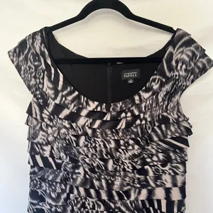Adrianna Papell Tiered Sheath Dress 14 Mob Wife Animal Maximal Cocktail Abstract thumbnail 13