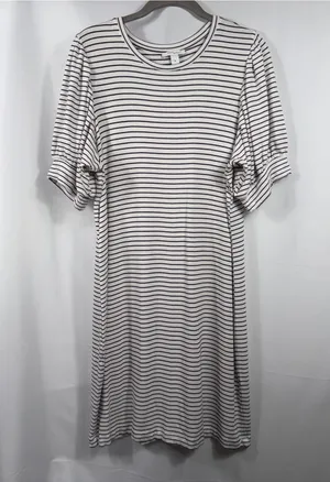 Daily Ritual Large Black White Striped T-Shirt Dress thumbnail 1