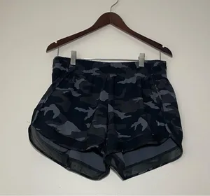 Athleta Printed Mesh Racer Run Short 4” thumbnail 6