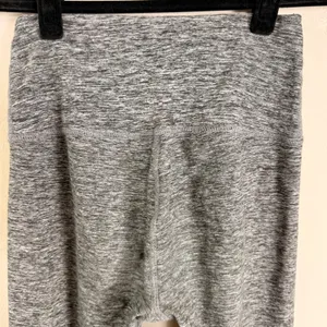 Beyond Yoga Spacedye High Rise Yoga Leggings Grey Heathered 24.5 Inseam Small thumbnail 3
