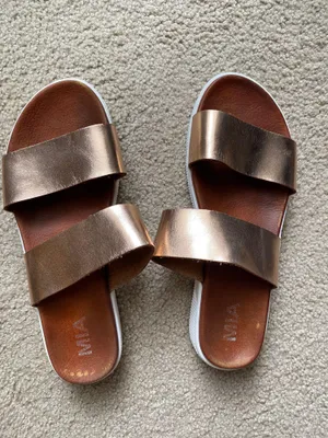 Rose Gold Metallic Platform Sandals thumbnail 4
