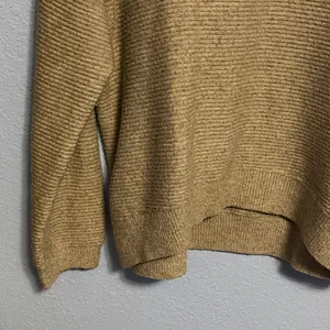 Truth by Republic Ribbed Knit Crew Neck Sweater Tan Size M thumbnail 2