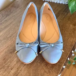 Clarks Grace Lily Ballet Flats Womens 6M Blue Leather Classic Bow Professional thumbnail 3