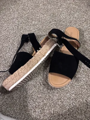 Soda Platform Sandals thumbnail 2