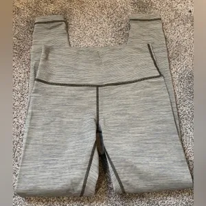 Lululemon Wunder Under High Rise Leggings thumbnail 3