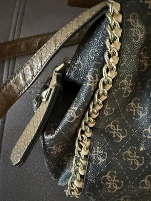 Vintage 2000s GUESS Brown &Tan Monogram Handbag/Shoulder Bag with Chain Detail thumbnail 4