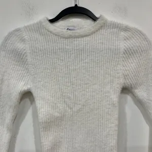 Princess Polly White Fuzzy Side Tie Cinch Sweater Size M/L thumbnail 2