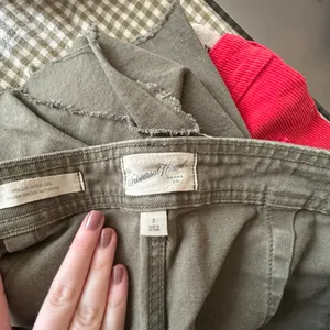 Universal Threads olive Green Wide Leg Pants thumbnail 3