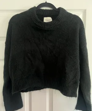 Abercrombie Sweater Women’s crop thumbnail 1