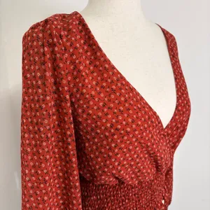 NWT Madewell Julianne Red Floral Smocked Waist Blouse Sz M thumbnail 3