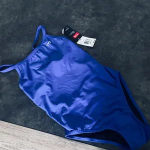 TYR Women's Tyreco Solid Diamondback Swimsuit  thumbnail 5