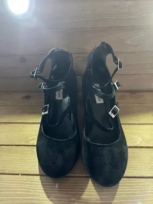 Steve Madden Black Flower Embroidered Mary Jane Shoes Buckles Chunky Heel Pumps size 7.5 thumbnail 2