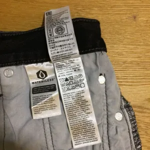 Levi’s 501 raw hem black buttonfly shorts 27 thumbnail 8