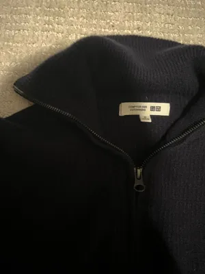 Uniqlo Quarter-Zip Sweater thumbnail 2