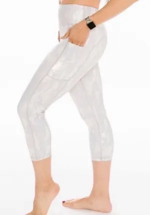 Zyia Active Iridescent Silver Metallic Camo Cropped Leggings - Size 12 NWOT thumbnail 1