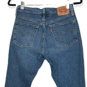 Levi’s 501 Skinny Jeans Distressed High Rise Size 26 thumbnail 11