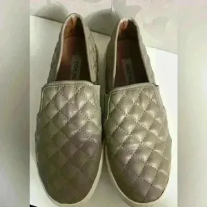 Steve Madden Womens Ecentrcq Low Top Slip on Shoes thumbnail 3