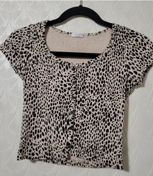 Brandy Melville Top Crop thumbnail 1