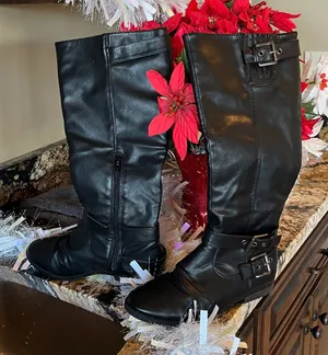 Black Full Length Boots Womens 7.5 Excellent condition thumbnail 1
