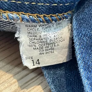 Vintage Lee Cut-Off Jean Shorts - size 14 thumbnail 2