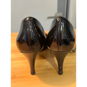 Cole Haan Nike Air Black Patent Leather‎ Round Toe Pumps Heels Womens 7B thumbnail 4