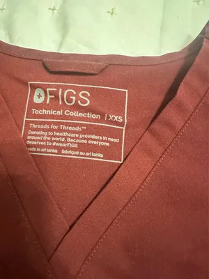 FIGS Scrub Set thumbnail 3