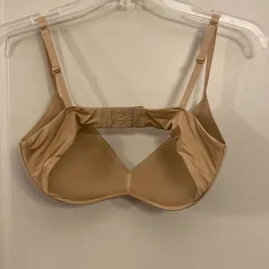 Skims wireless bra, size 34C thumbnail 4