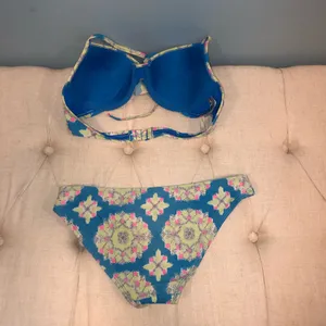Aerie blue floral swimsuit bikini set! thumbnail 2