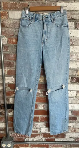 Abercrombie & Fitch 90s Straight Ultra High Rise Distressed Jeans 26 2R Light thumbnail 1