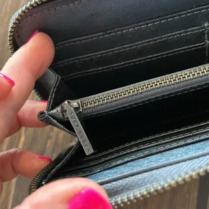 Tory Burch Robinson zip Continental wallet thumbnail 4