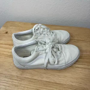 Vans Women’s Old Skool Sneakers in True White Size 6 thumbnail 7