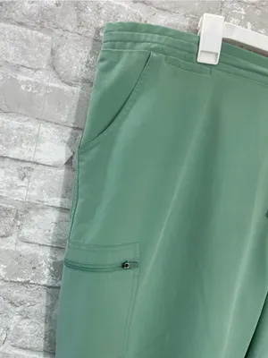 Figs Women's Straight Leg Scrub Pants - Minty Green thumbnail 2