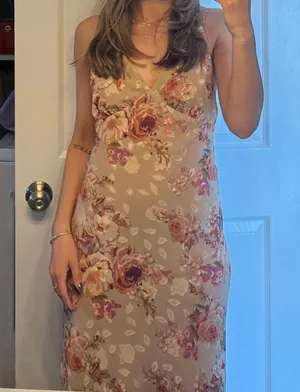 Bobbles and Lace floral dress thumbnail 1