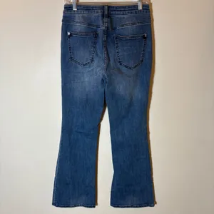 Anthropologie Pilcro Trouser Bootcut Jeans Medium Wash Size‎ 29 thumbnail 4
