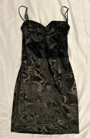 Lucy in the Sky kendall velvet dress in black shimmer thumbnail 7