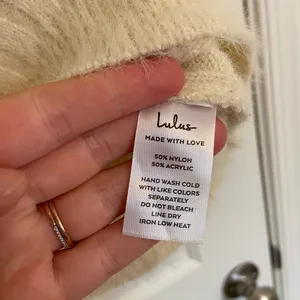 NWOT | Lulus women’s knitted sweater‎ tank — large thumbnail 4