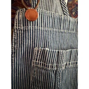 Universal Threads Railroad Stripe Denim Shortalls Overalls Size 4 thumbnail 2