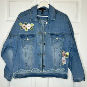 Forever 21 Denim Jean‎ Jacket Floral Embroidered Frayed Hem Oversized thumbnail 1
