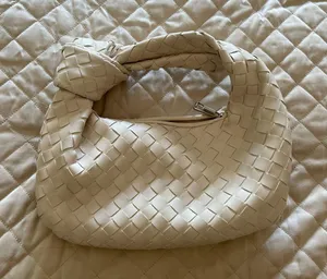 Amazon Handbag thumbnail 1