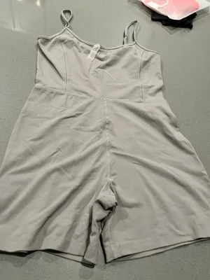 Garage romper  thumbnail 5