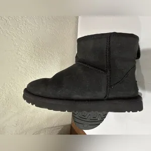 UGG Women's Classic II Mini Boots size 5 thumbnail 11